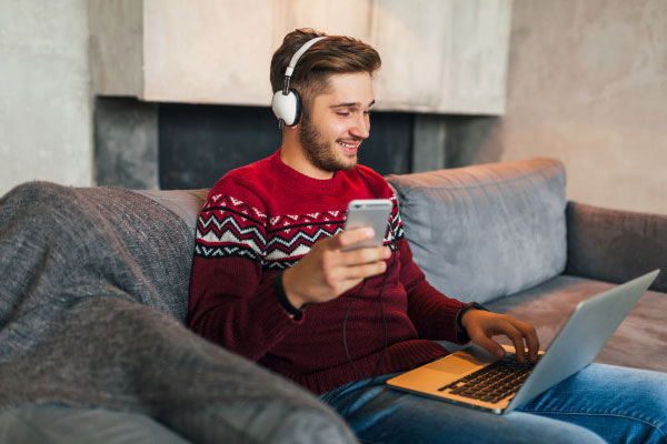 Écouter sur Smartphone et ordinateur